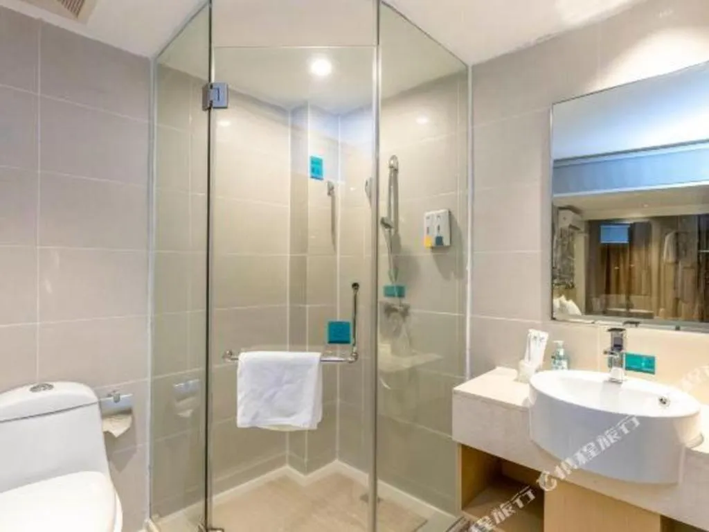 City Comfort Inn Yulin Youth Square 1st People's Hospital