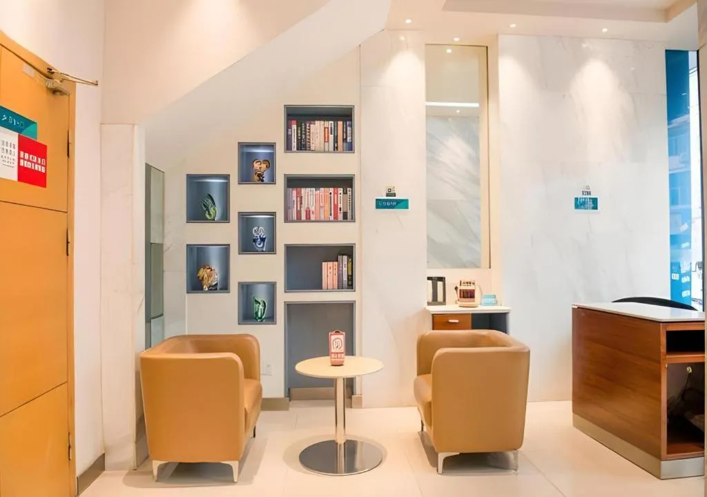 City Comfort Inn Yulin Youth Square 1st People's Hospital