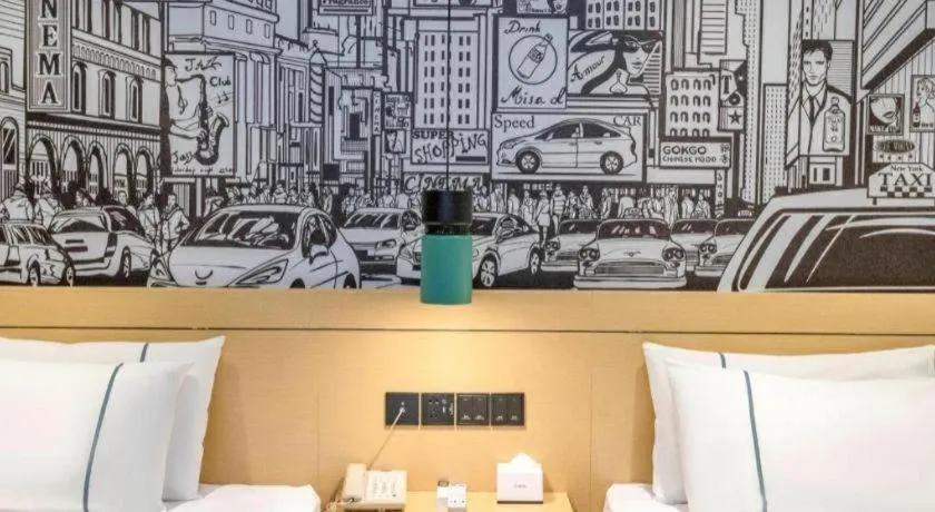 Bed in City Comfort Inn Yulin Youth Square 1st People's Hospital