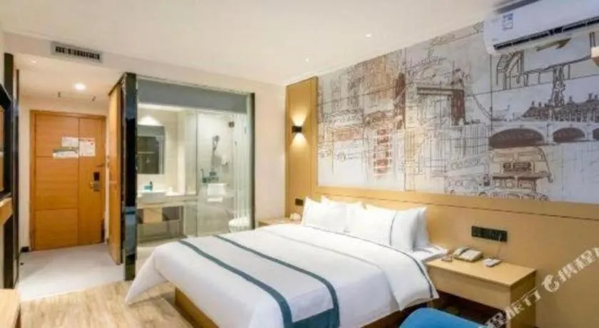 Bed in City Comfort Inn Yulin Youth Square 1st People's Hospital