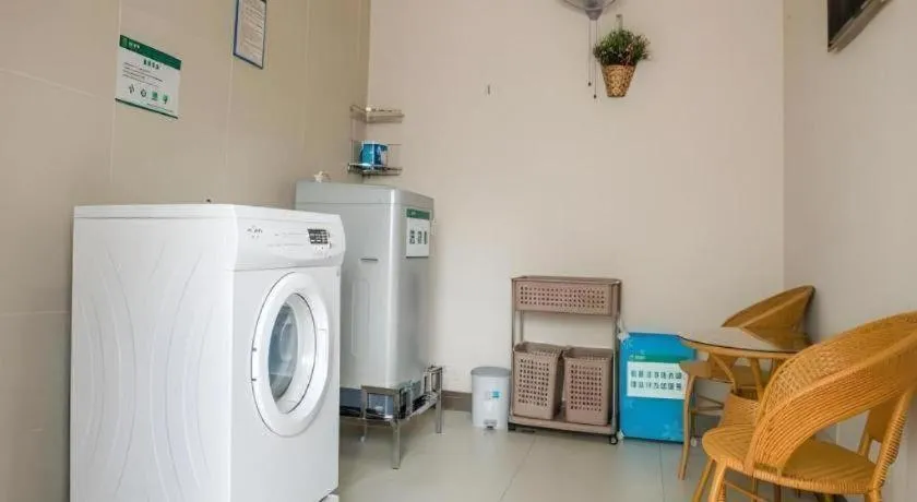 City Comfort Inn Yulin Youth Square 1st People's Hospital