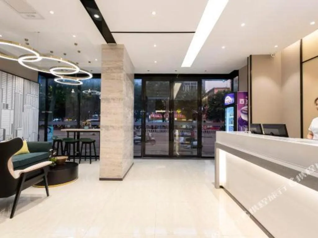 City Comfort Inn Yulin Youth Square 1st People's Hospital