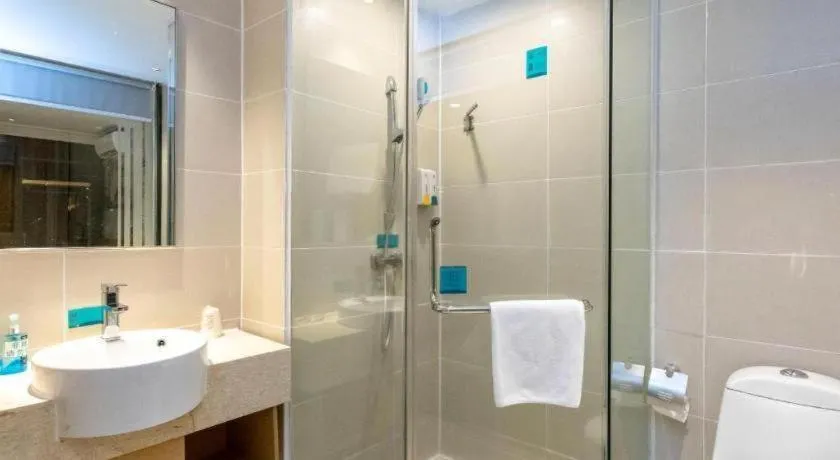 City Comfort Inn Yulin Youth Square 1st People's Hospital