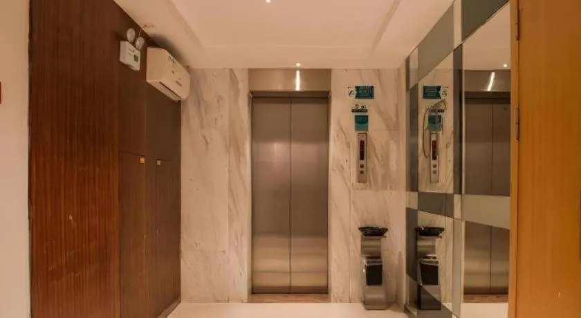 City Comfort Inn Yulin Youth Square 1st People's Hospital