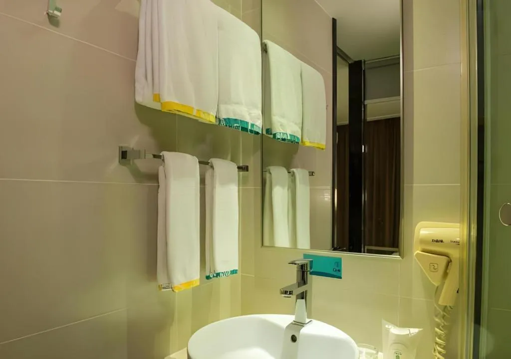 City Comfort Inn Yulin Youth Square 1st People's Hospital