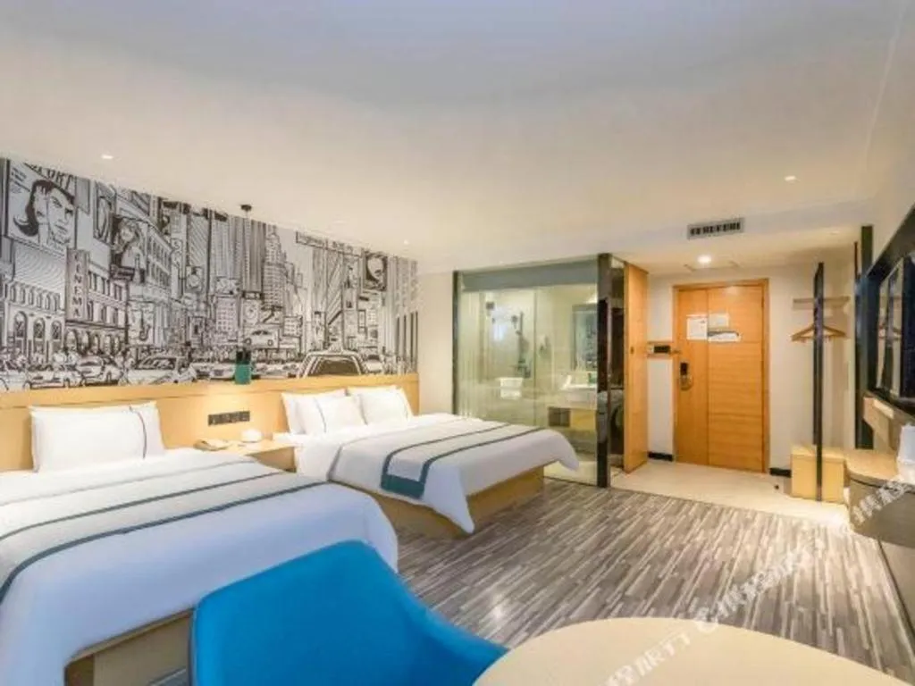 Bed in City Comfort Inn Yulin Youth Square 1st People's Hospital