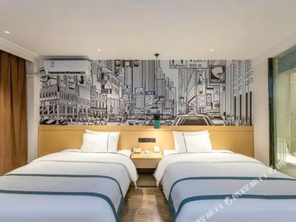 Bed in City Comfort Inn Yulin Youth Square 1st People's Hospital