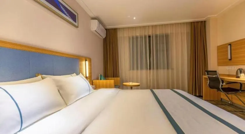 Bed in City Comfort Inn Dujiangyan Municipal Government