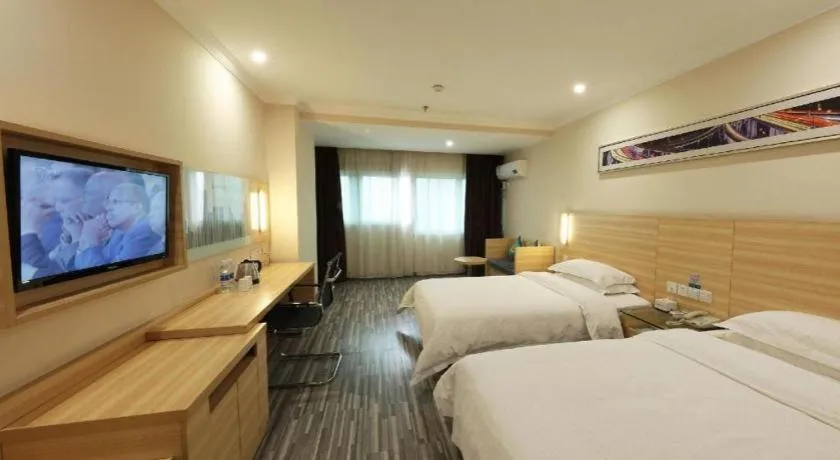 Bed in City Comfort Inn Wuhan Dream Times Baotong Temple Metro Station