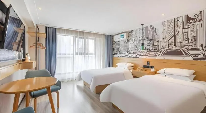 Bed in City Comfort Inn Wuhan Dream Times Baotong Temple Metro Station