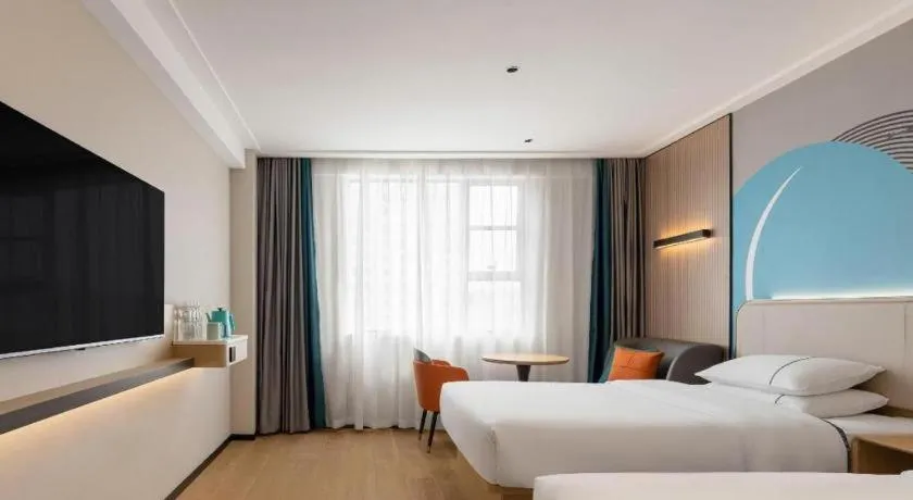 Bed in City Comfort Inn Wuhan Dream Times Baotong Temple Metro Station