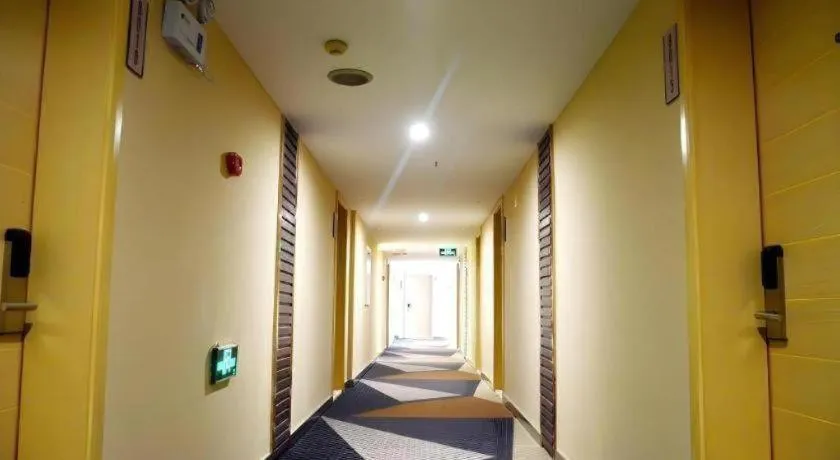 City Comfort Inn Wuhan Dream Times Baotong Temple Metro Station