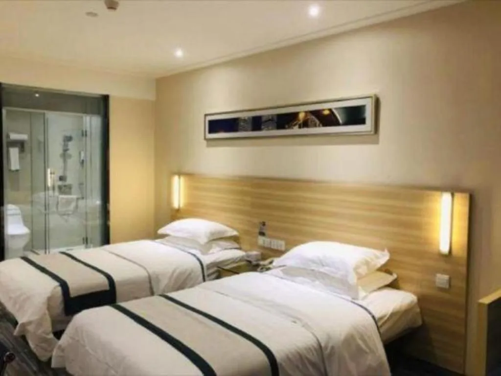 Bed in City Comfort Inn Suizhou Lieshan Avenue