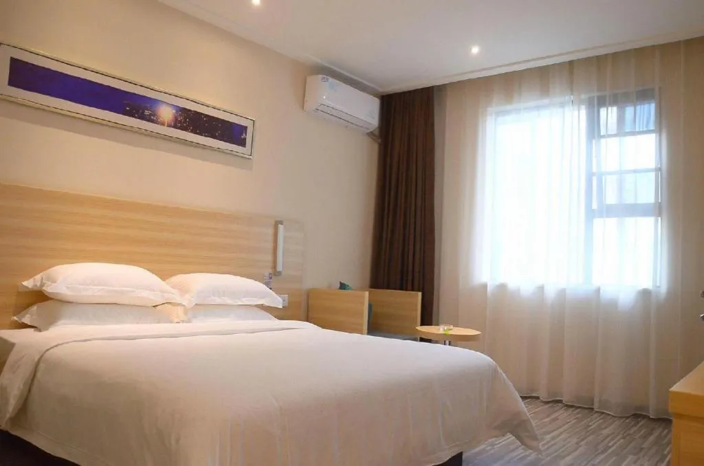 Bed in City Comfort Inn Suizhou Lieshan Avenue