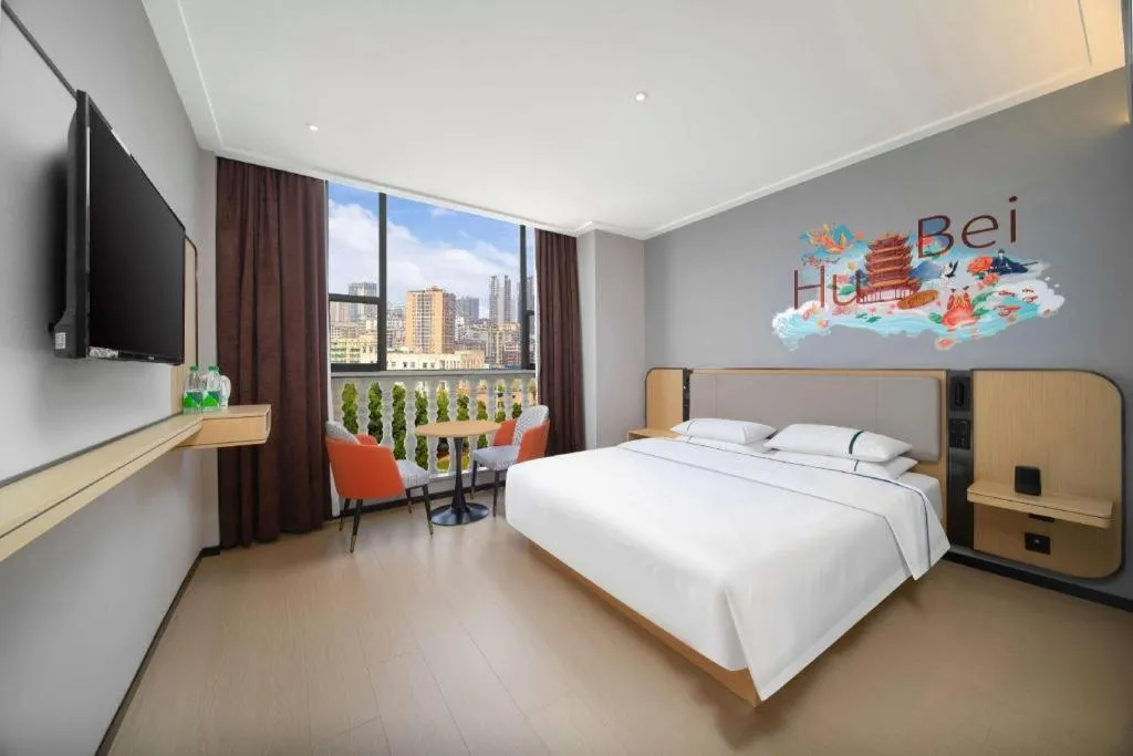 Bed in City Comfort Inn Huangshi Yangxin Mingyuewan Park