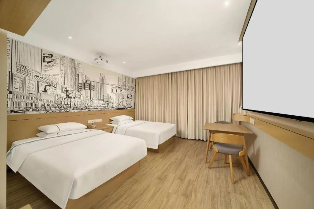 Bed in City Comfort Inn Huangshi Yangxin Mingyuewan Park