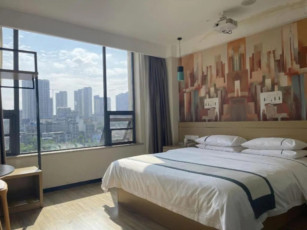 Bed in City Comfort Inn Huangshi Yangxin Mingyuewan Park