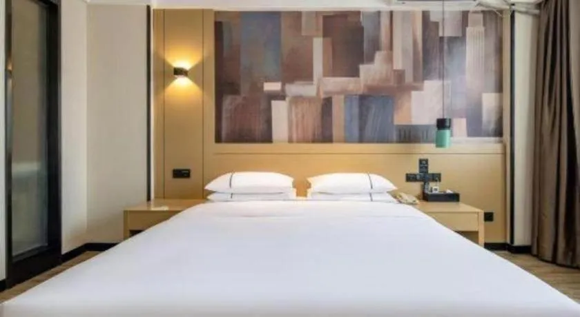 Bed in City Comfort Inn Liuzhou Gubu Street Ma'anshan Park