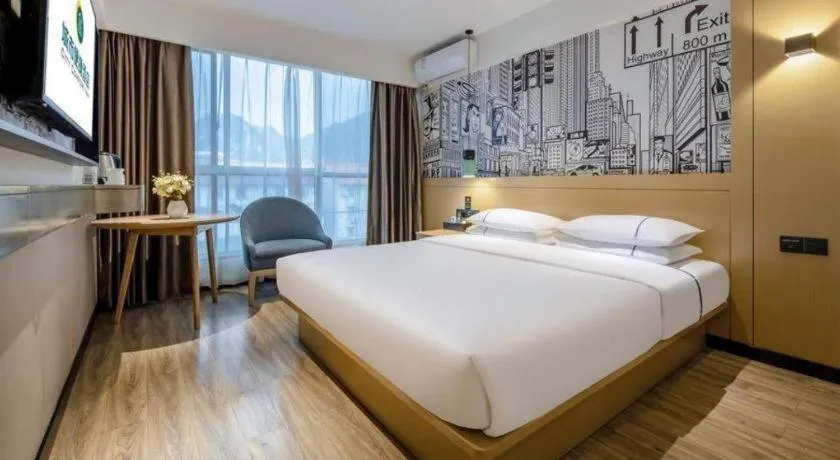 Bed in City Comfort Inn Liuzhou Gubu Street Ma'anshan Park
