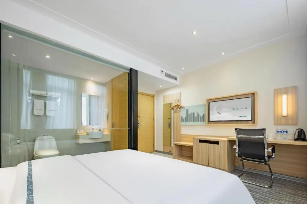 Bed in City Comfort Inn Hefei Binhu Wanda Plaza