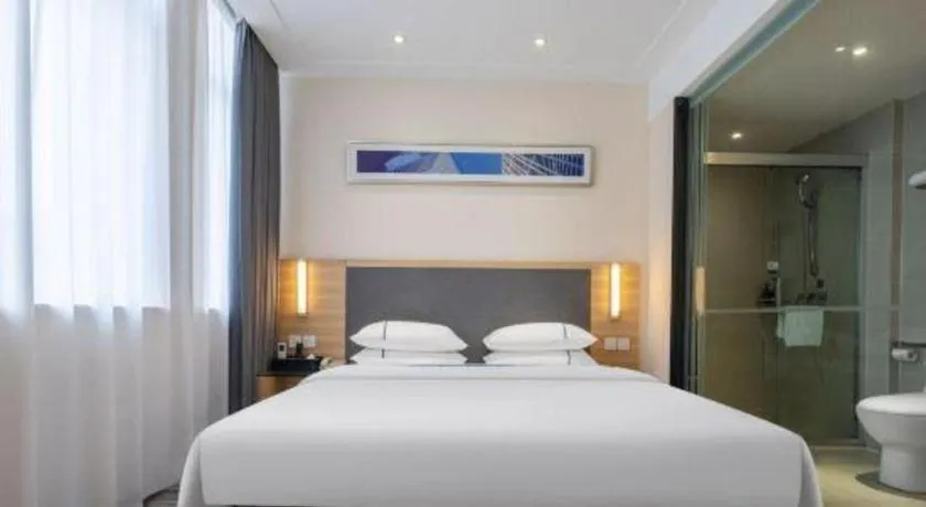 Bed in City Comfort Inn Hefei Binhu Wanda Plaza