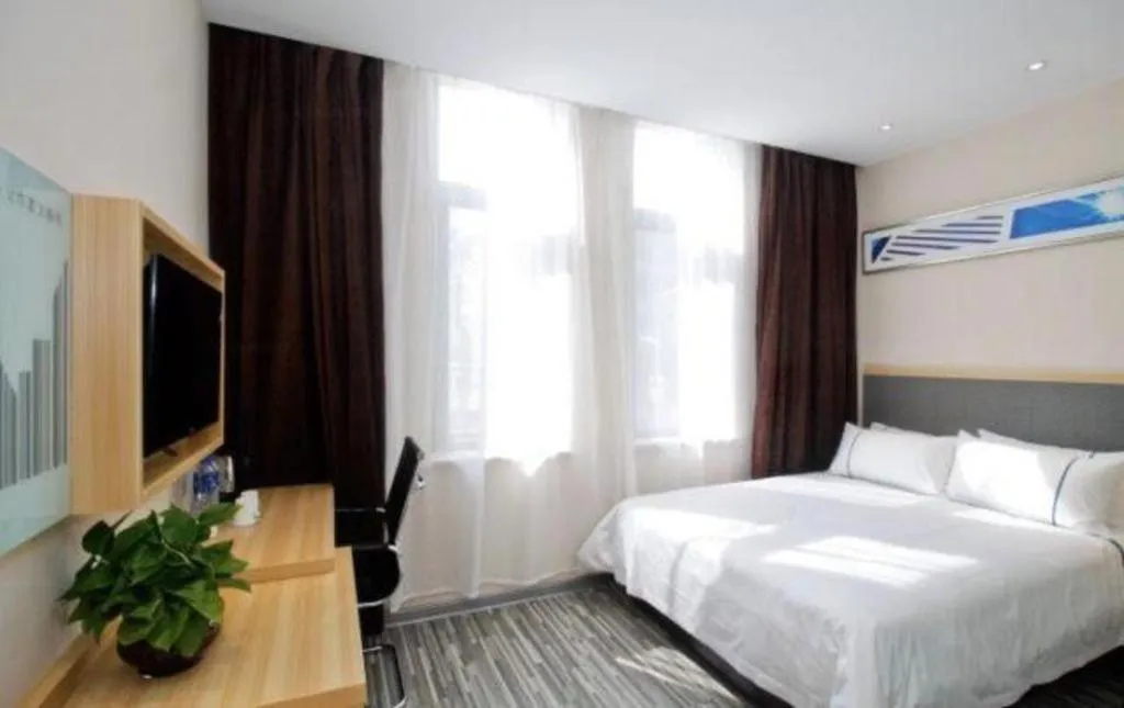 Bed in City Comfort Inn Hefei Binhu Wanda Plaza