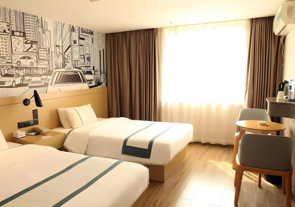 Bed in City Comfort Inn Changsha Yuelu Mountain Orange Island Head