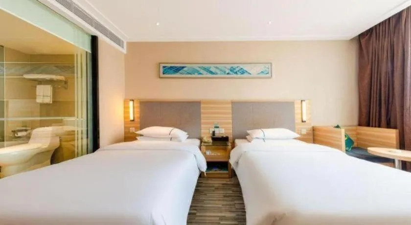 Bed in City Comfort Inn Zhanjiang South Zhenchuan Avenue