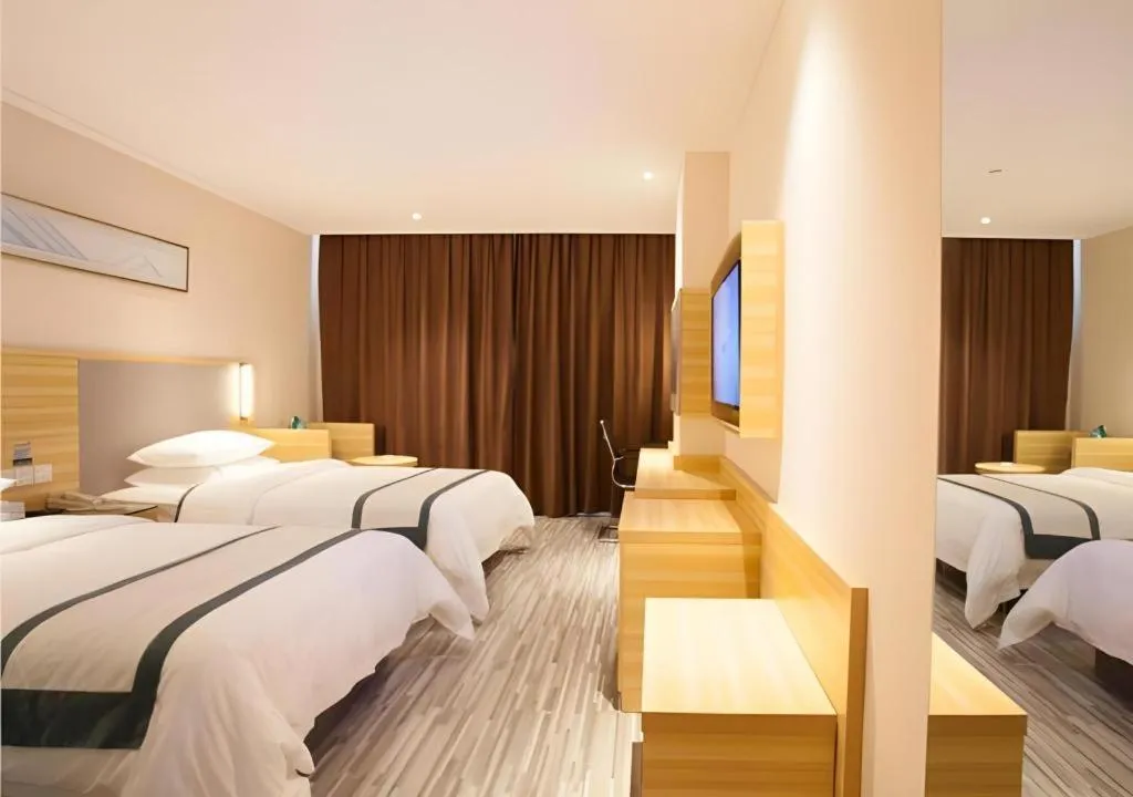 Bed in City Comfort Inn Zhanjiang South Zhenchuan Avenue