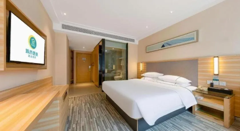 Bed in City Comfort Inn Zhanjiang South Zhenchuan Avenue