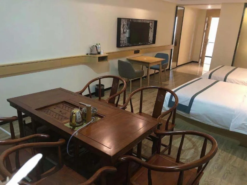 Bed in City Comfort Inn Maoming Xinyi Donghuicheng