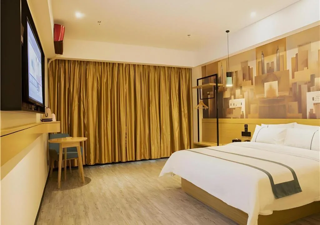Bed in City Comfort Inn Maoming Xinyi Donghuicheng