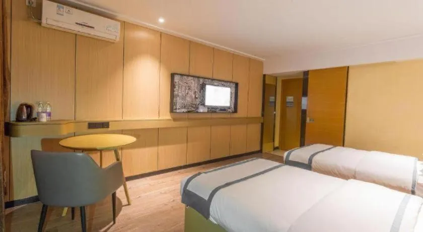 Bed in City Comfort Inn Nanning Jianzheng Road Food Street