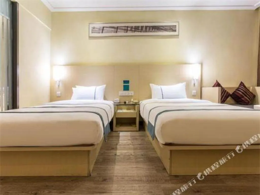 Bed in City Comfort Inn Nanning Jianzheng Road Food Street