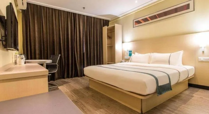 Bed in City Comfort Inn Nanning Jianzheng Road Food Street