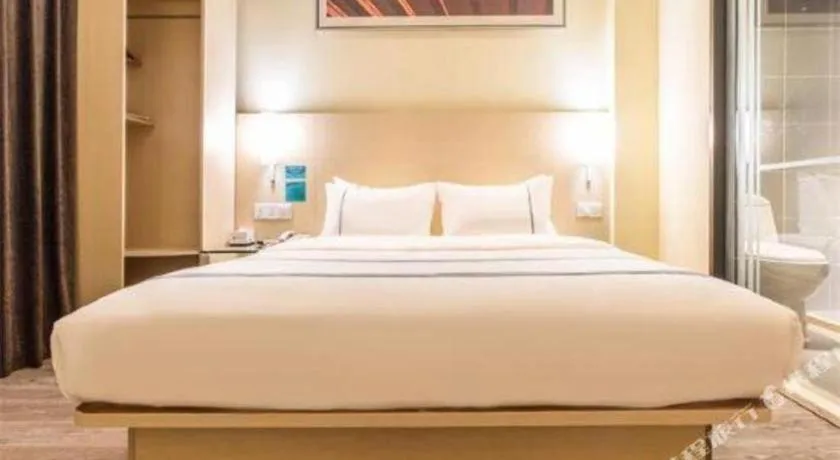 Bed in City Comfort Inn Nanning Jianzheng Road Food Street