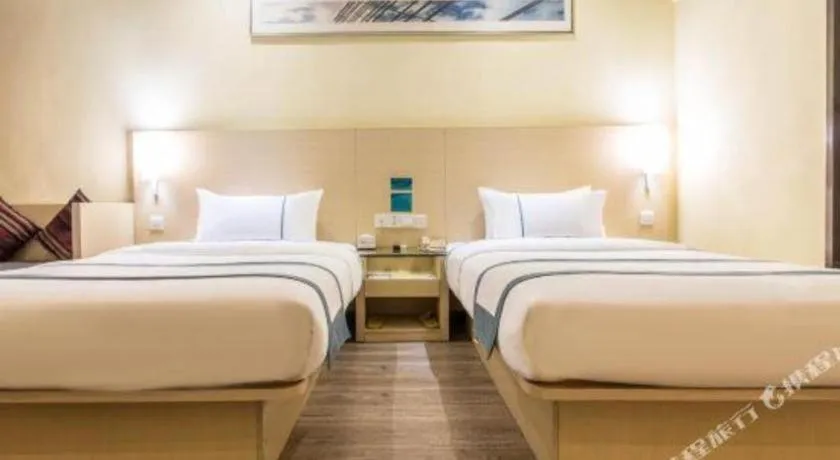 Bed in City Comfort Inn Nanning Jianzheng Road Food Street