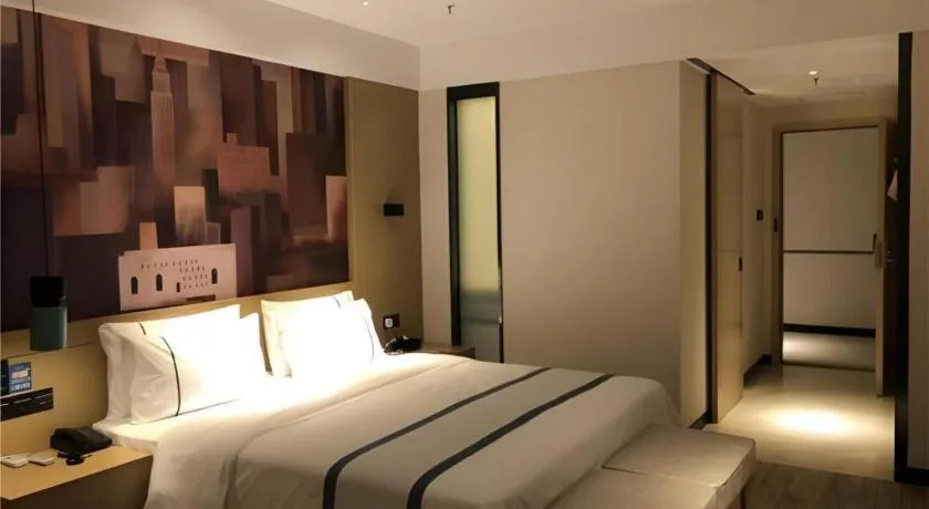 Bed in City Comfort Inn Zhongshan Banfu
