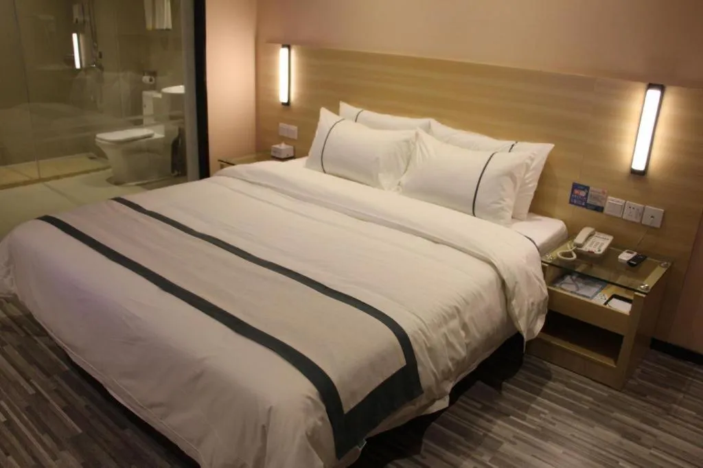 Bed in City Comfort Inn Heyuan Longchuan Bus Station