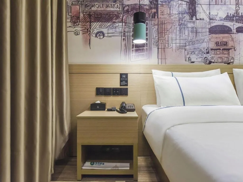 Bed in City Comfort Inn Dongguan Gaobu Avenue