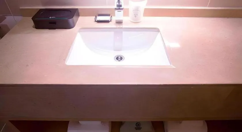 City Comfort Inn Dongfang Donghai Road Gymnasium Municipal Government