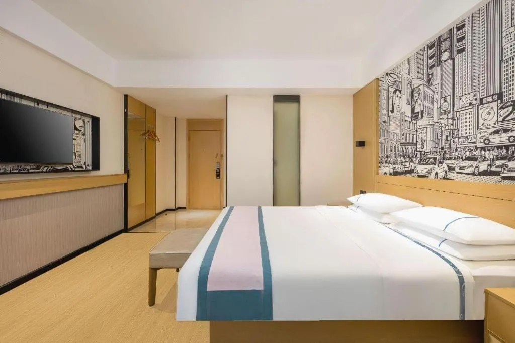 Bed in City Comfort Inn Dongfang Donghai Road Gymnasium Municipal Government