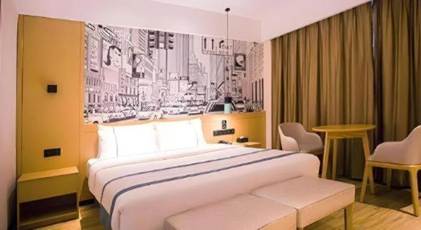 Bed in City Comfort Inn Dongfang Donghai Road Gymnasium Municipal Government