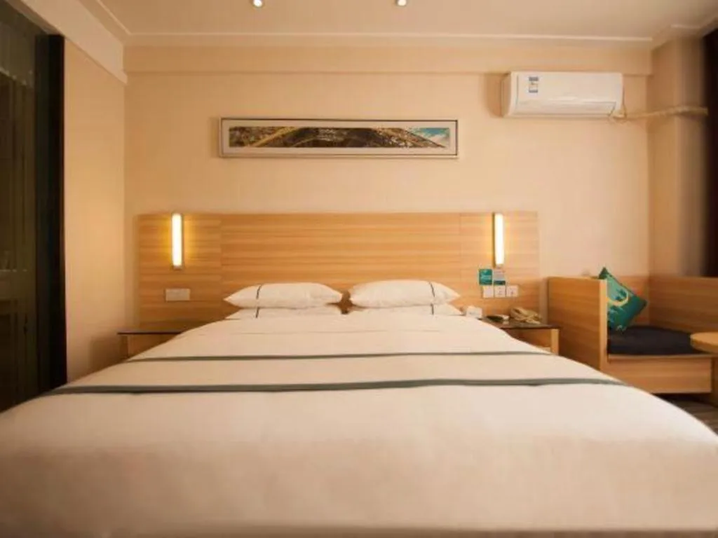 Bed in City Comfort Inn Yichang Dongshan Three Gorges University Shuiyuecheng