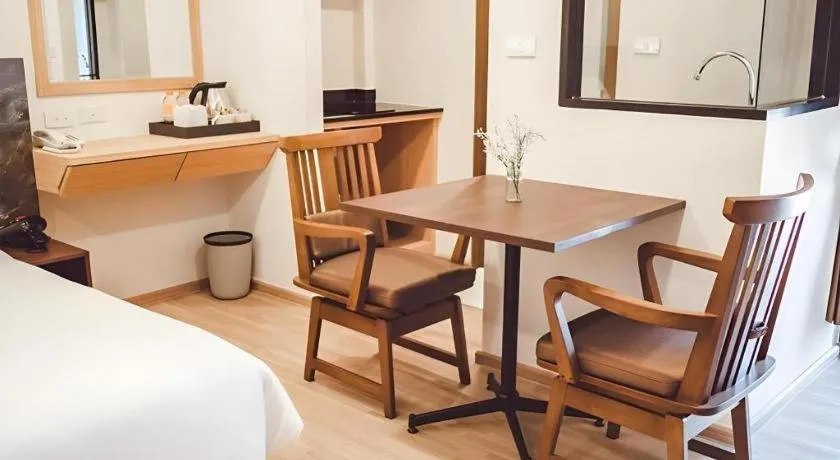 B2 Amata Nakorn Premier Hotel