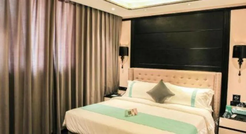 Bed in Xana Hotelle· Shijiazhuang Yaqing Street