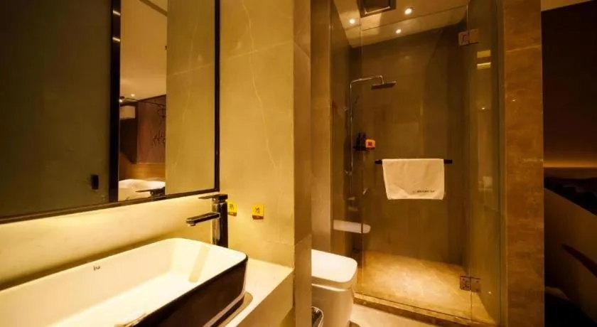 IU Hotels· Xincheng Haibing University Store