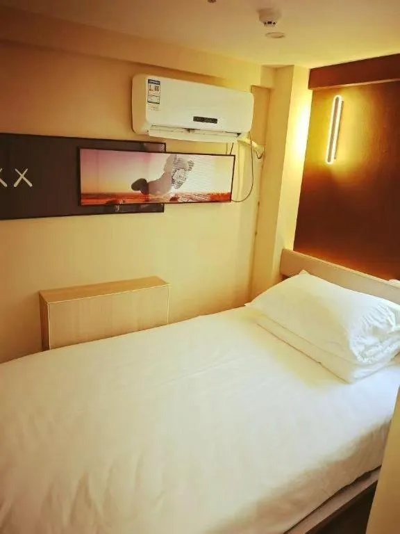 Bed in IU Hotels· Xincheng Haibing University Store