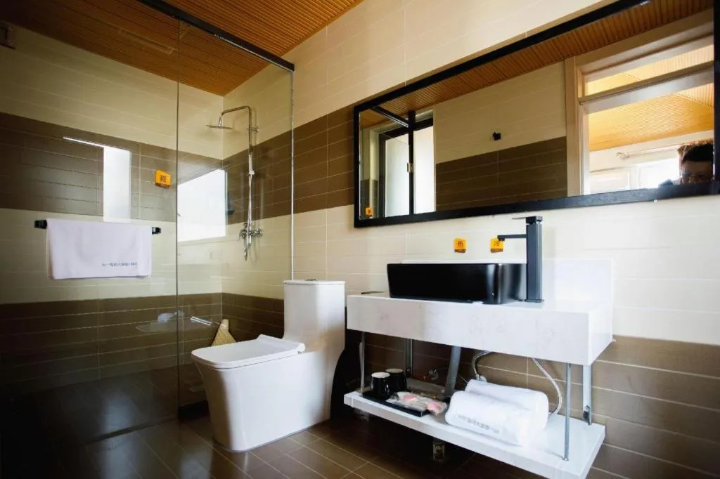 IU Hotels· Xincheng Haibing University Store