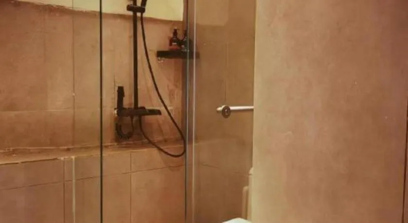 IU Hotels· Xincheng Haibing University Store